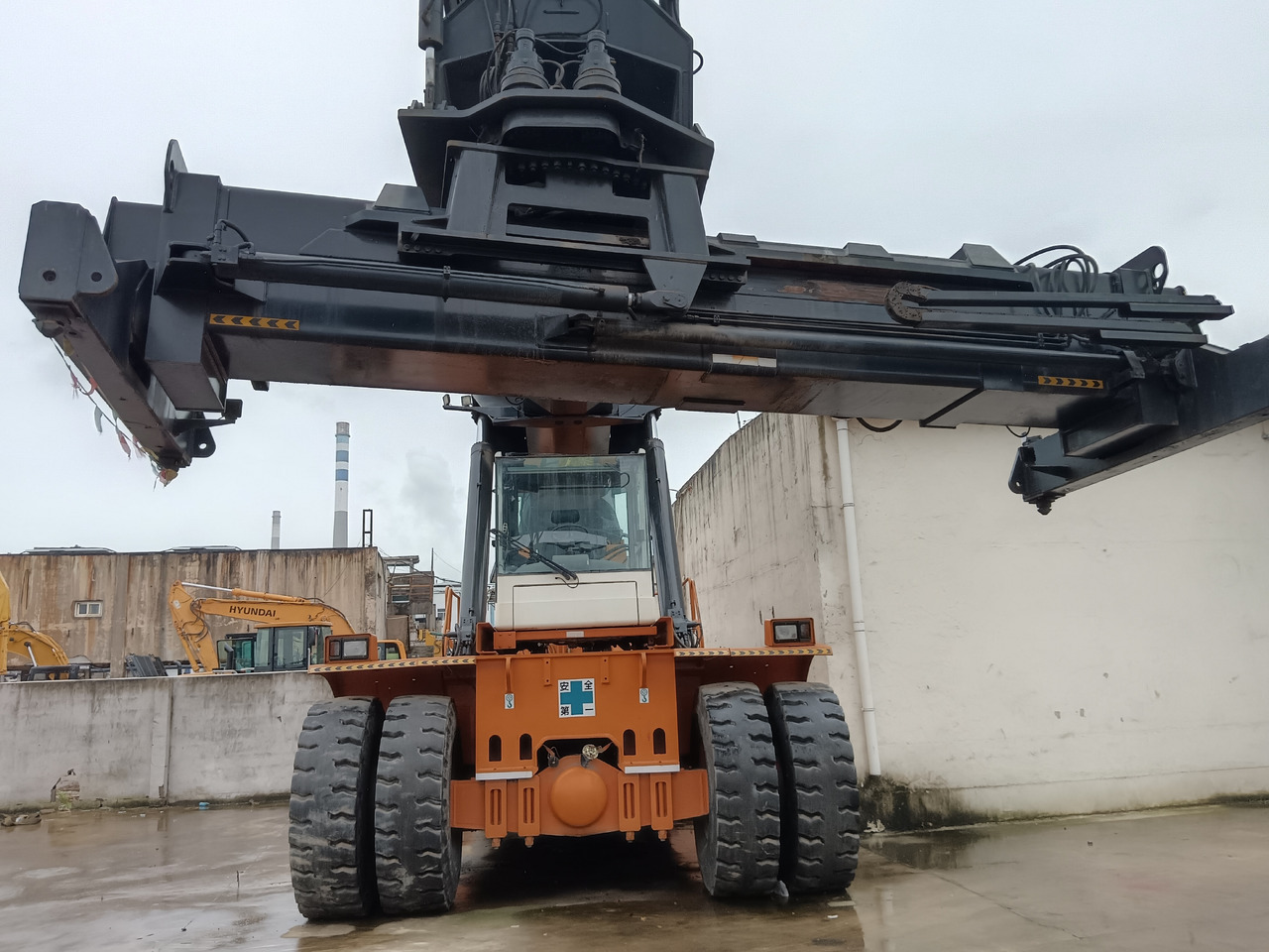 CVS FERRARRI 278 F278.6 45 TON - Reach stacker: foto 3 CVS FERRARRI 278 F278.6 45 TON - Reach stacker: foto 3