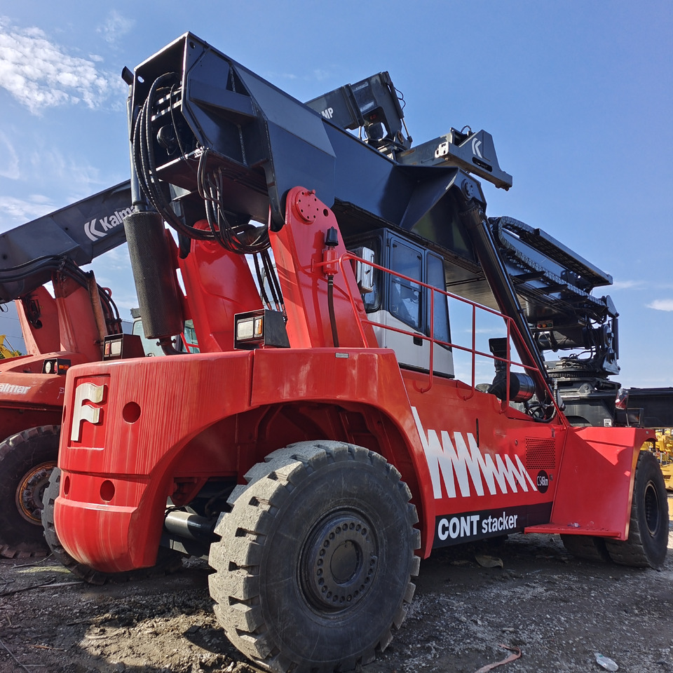 FANTUZZI CS45KMHD 45 TON REACH STACKER - Reach stacker: foto 1 FANTUZZI CS45KMHD 45 TON REACH STACKER - Reach stacker: foto 1
