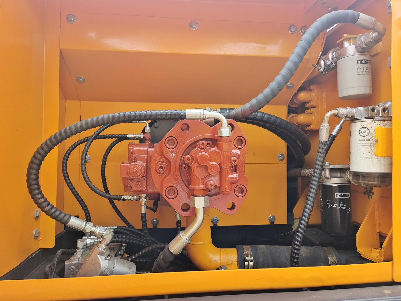 HYUNDAI HX220HD HX 220 HD - Excavadora de cadenas: foto 5 HYUNDAI HX220HD HX 220 HD - Excavadora de cadenas: foto 5