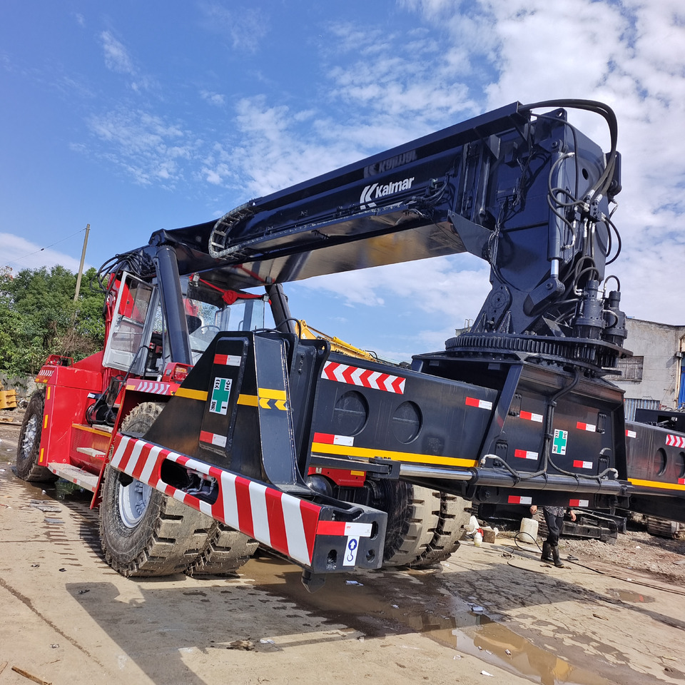 KALMAR DRF450 DRF DRU DRT DRD 450 - Reach stacker: foto 4 KALMAR DRF450 DRF DRU DRT DRD 450 - Reach stacker: foto 4