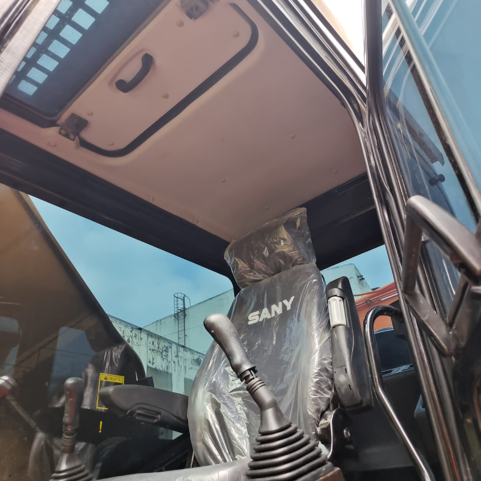 SANY 235C - Excavadora de cadenas: foto 2 SANY 235C - Excavadora de cadenas: foto 2