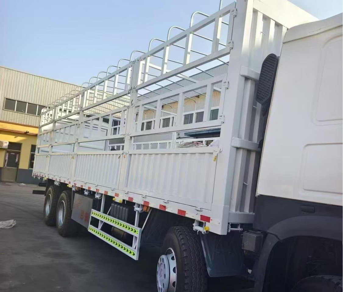 SINOTRUK HOWO 8*4 LIVESTOCK DUNMP TRUCK - Camión volquete: foto 5 SINOTRUK HOWO 8*4 LIVESTOCK DUNMP TRUCK - Camión volquete: foto 5