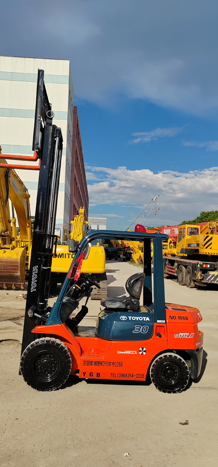 TOYOTA FD30 - Carretilla elevadora: foto 3 TOYOTA FD30 - Carretilla elevadora: foto 3