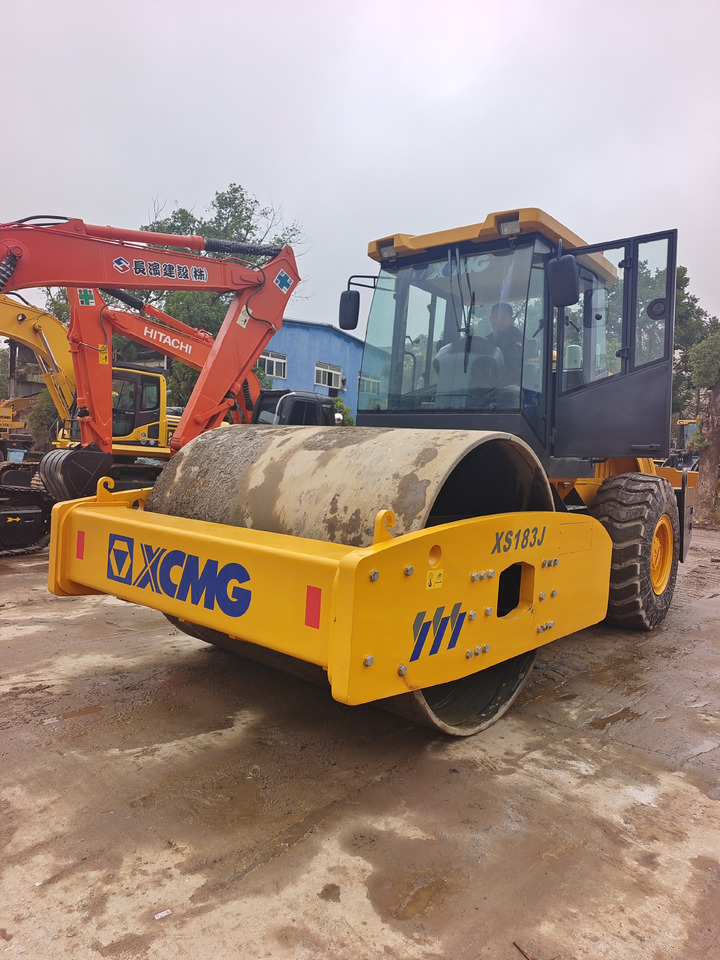 XCMG XS183J - Apisonadora de asfalto: foto 3 XCMG XS183J - Apisonadora de asfalto: foto 3