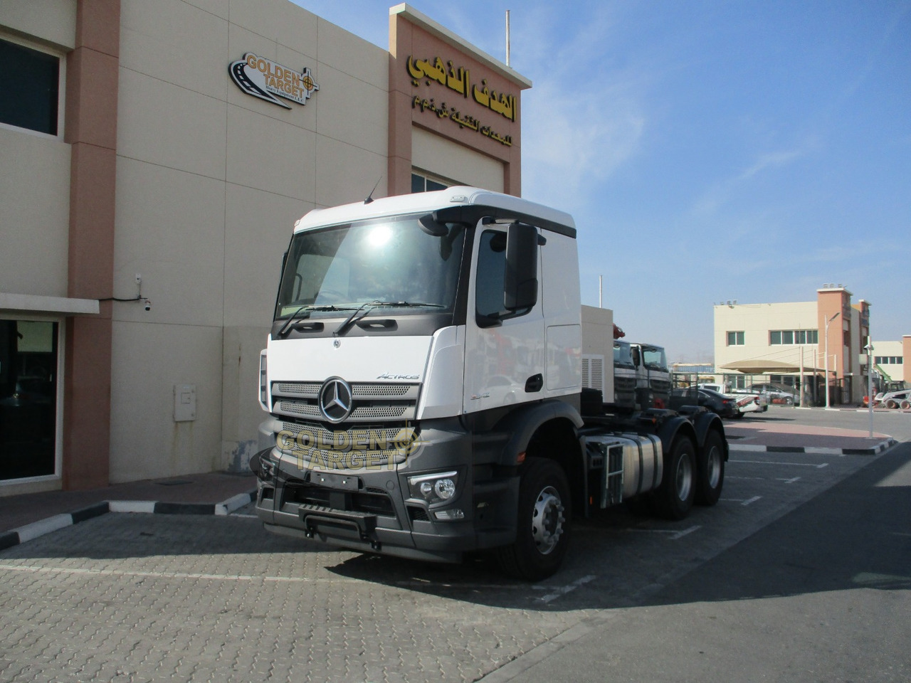 Mercedes-Benz Actros 3342 6x4 Right Hand Head Truck - Cabeza tractora: foto 2 Mercedes-Benz Actros 3342 6x4 Right Hand Head Truck - Cabeza tractora: foto 2