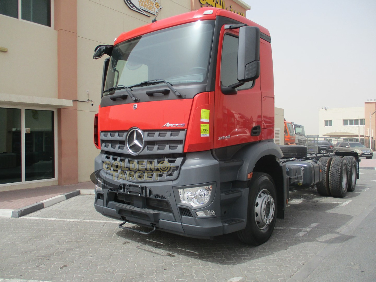 MERCEDES-BENZ Arocs 3348 6x4 Chassis - Camión chasis: foto 2 MERCEDES-BENZ Arocs 3348 6x4 Chassis - Camión chasis: foto 2