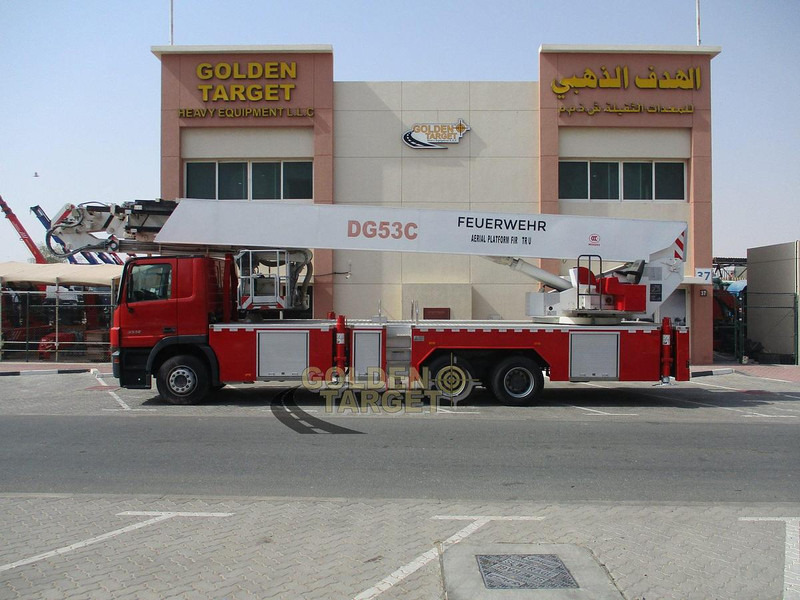 Mercedes-Benz Actros 3332 - Plataforma elevadora: foto 5 Mercedes-Benz Actros 3332 - Plataforma elevadora: foto 5