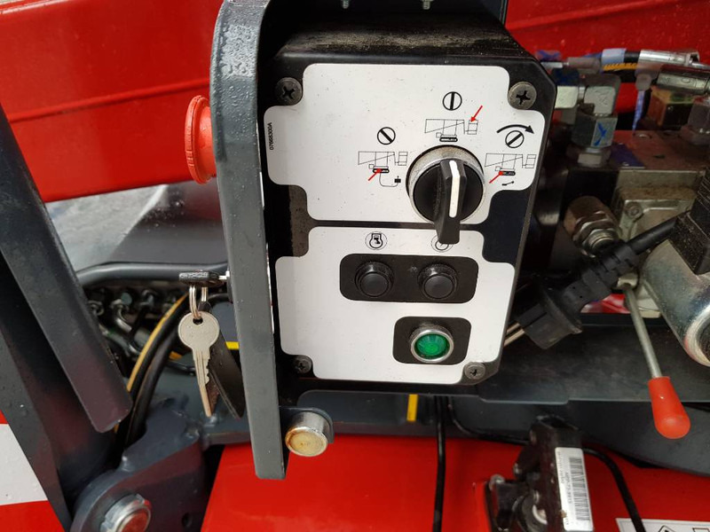 Hinowa Lightlift 17.75 III S - Plataforma articulada: foto 5 Hinowa Lightlift 17.75 III S - Plataforma articulada: foto 5