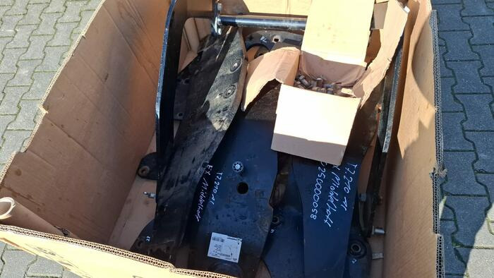 Alö Anbaukonsolen DM14324874 New Holland Traktor T6. & T7 - Implemento para Tractor: foto 3 Alö Anbaukonsolen DM14324874 New Holland Traktor T6. & T7 - Implemento para Tractor: foto 3