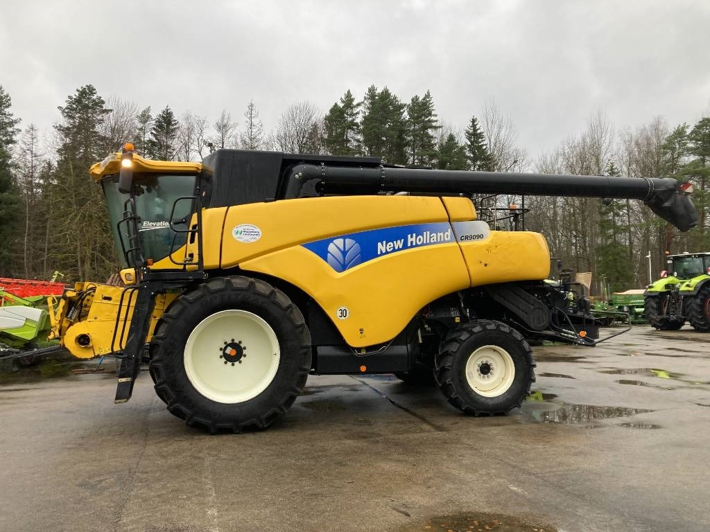 New Holland CR 9090 Elevation - Cosechadora de granos: foto 3 New Holland CR 9090 Elevation - Cosechadora de granos: foto 3