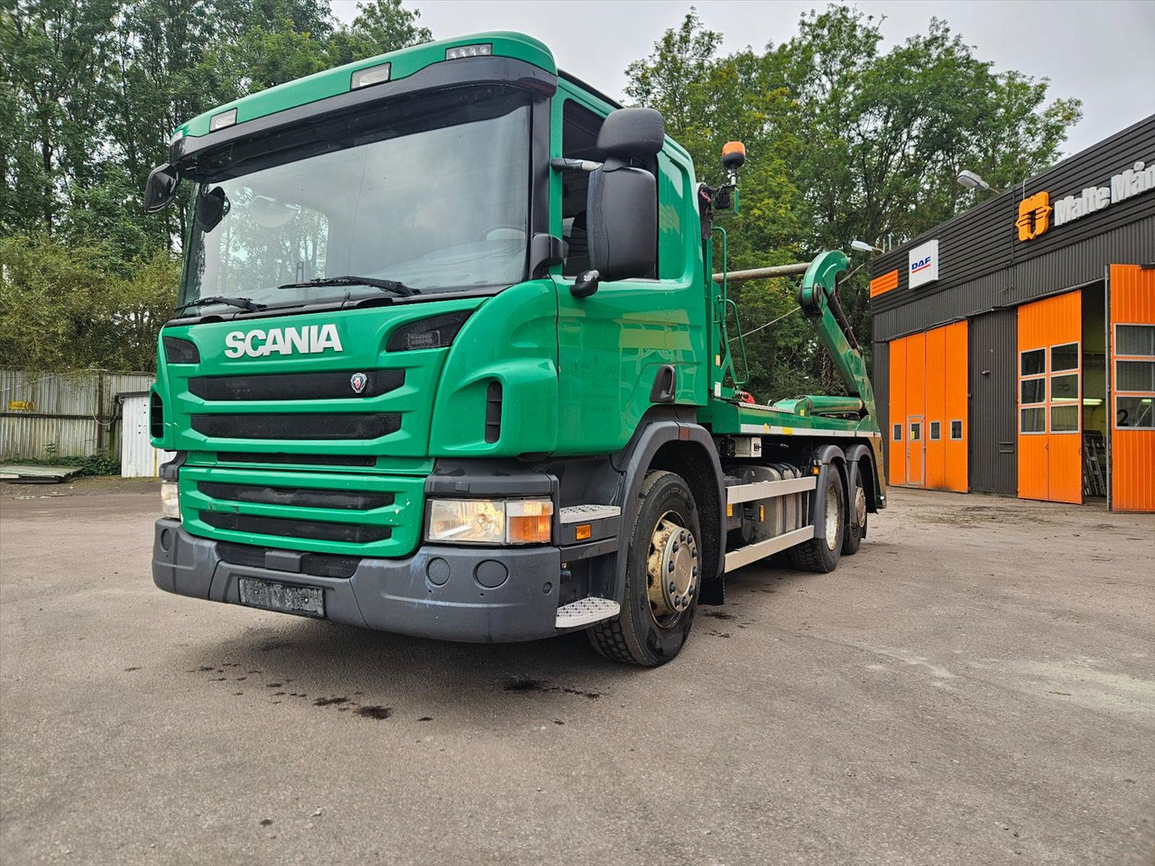 Camión portacontenedor de cadenas Liftdumper Scania P410 6x2 4 -2016: foto 1