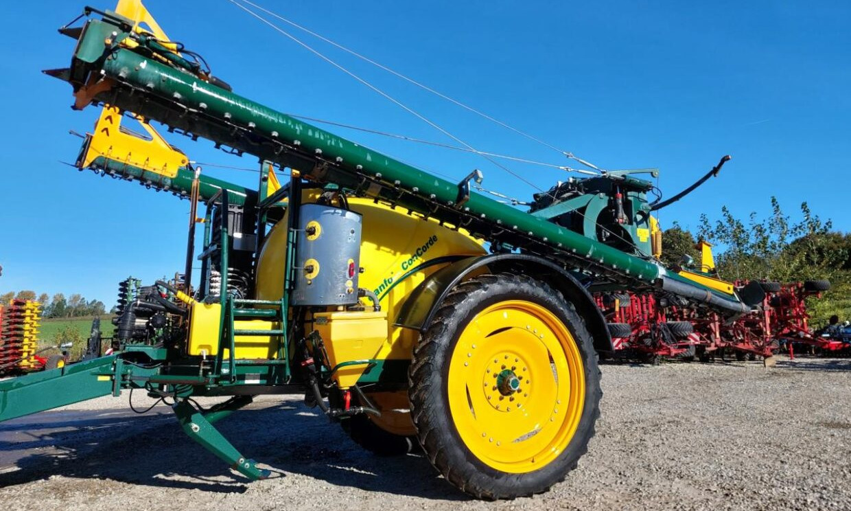 Danfoil ConCorde 3000L - 24m med GPS - Pulverizador arrastrado: foto 1 Danfoil ConCorde 3000L - 24m med GPS - Pulverizador arrastrado: foto 1