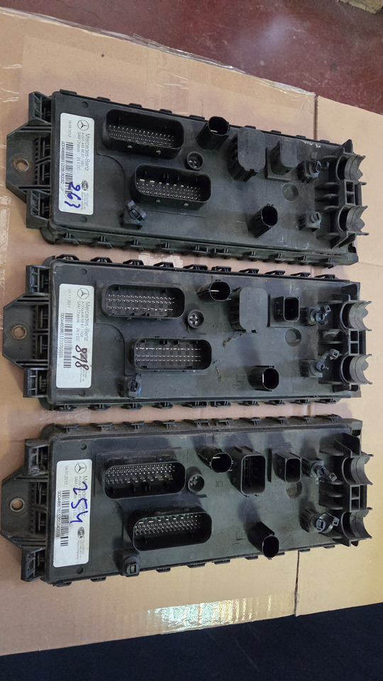 MERCEDES-BENZ CONTROL UNIT SAM ELECTRICAL - Unidad de control: foto 2 MERCEDES-BENZ CONTROL UNIT SAM ELECTRICAL - Unidad de control: foto 2