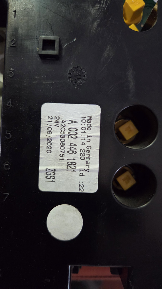 MERCEDES-BENZ INSTRUMENT PANEL MERCEDES ATEGO - Salpicadero para Camión: foto 4 MERCEDES-BENZ INSTRUMENT PANEL MERCEDES ATEGO - Salpicadero para Camión: foto 4