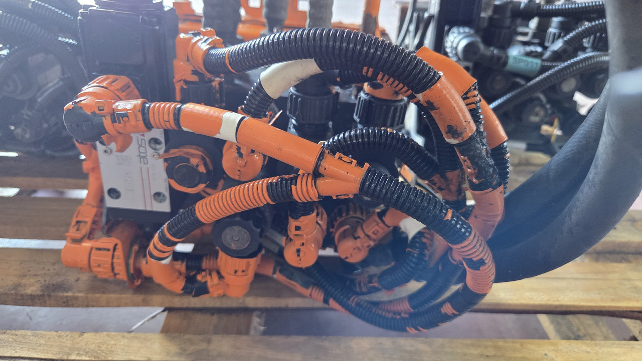 MERCEDES-BENZ STEERING UNIT - Volante: foto 3 MERCEDES-BENZ STEERING UNIT - Volante: foto 3