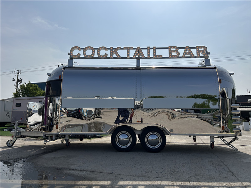 Cocktails Food Trailer Airstream Beer Food Truck - Remolque venta ambulante: foto 4 Cocktails Food Trailer Airstream Beer Food Truck - Remolque venta ambulante: foto 4