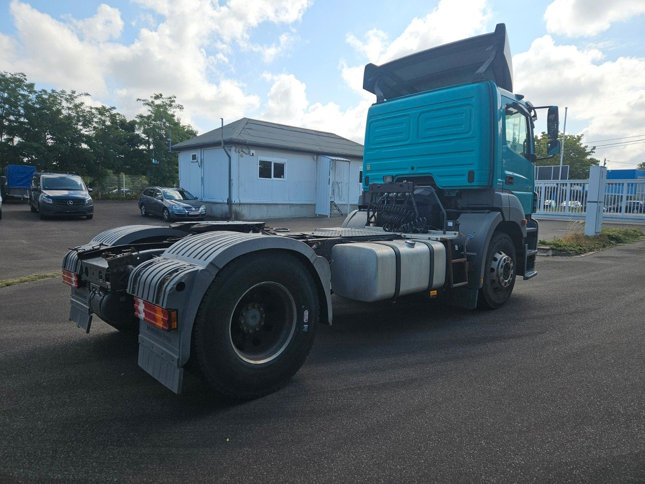 Mercedes-Benz Axor 1843 4x2 mit Kipphydraulik - Cabeza tractora: foto 3 Mercedes-Benz Axor 1843 4x2 mit Kipphydraulik - Cabeza tractora: foto 3
