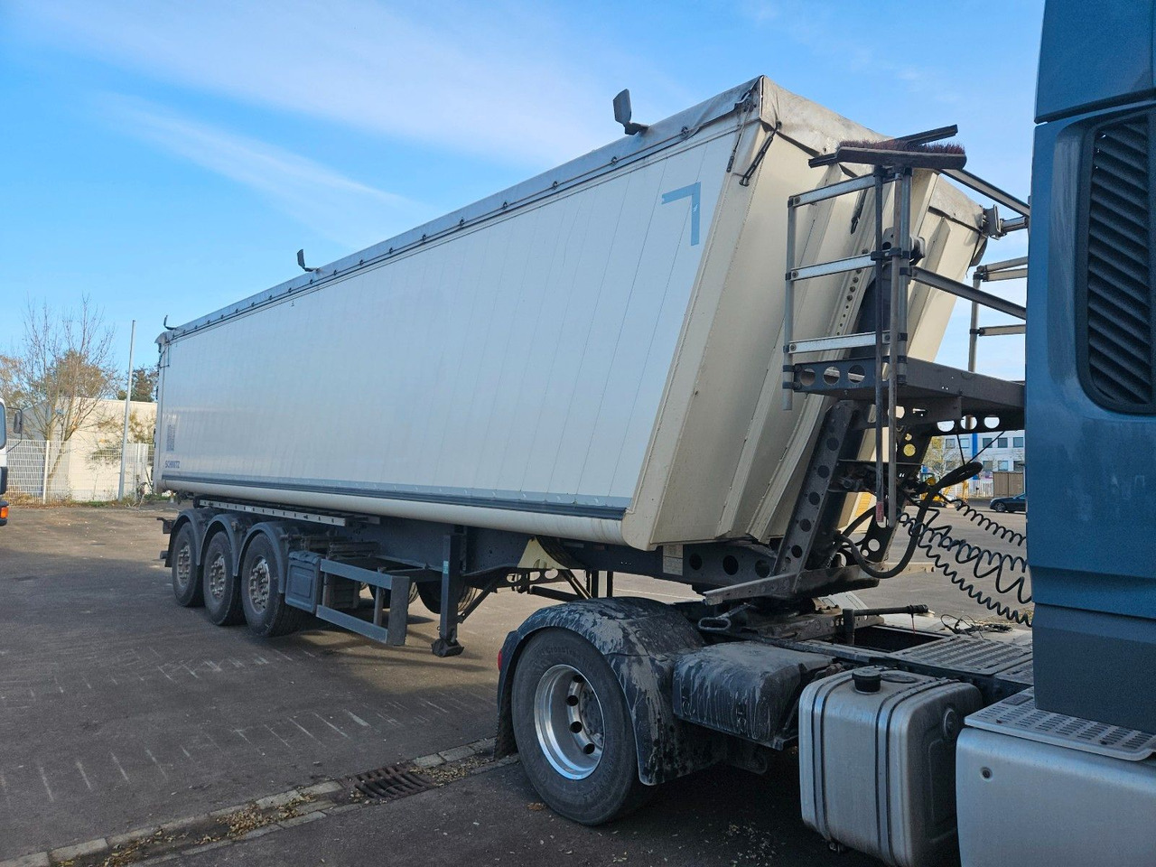 Schmitz Cargobull Getreide Alumulde 50m³ - Semirremolque volquete: foto 3 Schmitz Cargobull Getreide Alumulde 50m³ - Semirremolque volquete: foto 3