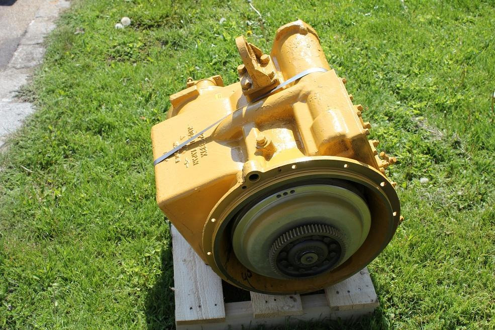 Caterpillar D 3 C - Caja de cambios para Maquinaria de construcción: foto 5 Caterpillar D 3 C - Caja de cambios para Maquinaria de construcción: foto 5