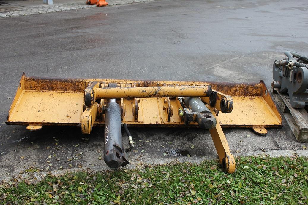 Furukawa W 625 - Hoja de bulldozer para Excavadora: foto 4 Furukawa W 625 - Hoja de bulldozer para Excavadora: foto 4