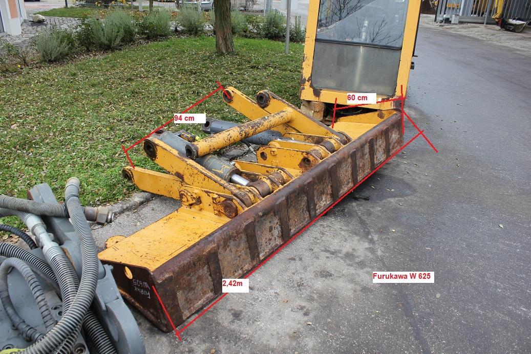 Furukawa W 625 - Hoja de bulldozer para Excavadora: foto 2 Furukawa W 625 - Hoja de bulldozer para Excavadora: foto 2