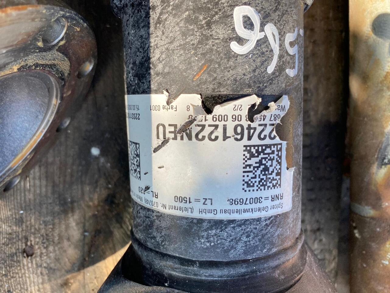 Liebherr L 566 - Árbol de transmisión para Maquinaria de construcción: foto 2 Liebherr L 566 - Árbol de transmisión para Maquinaria de construcción: foto 2