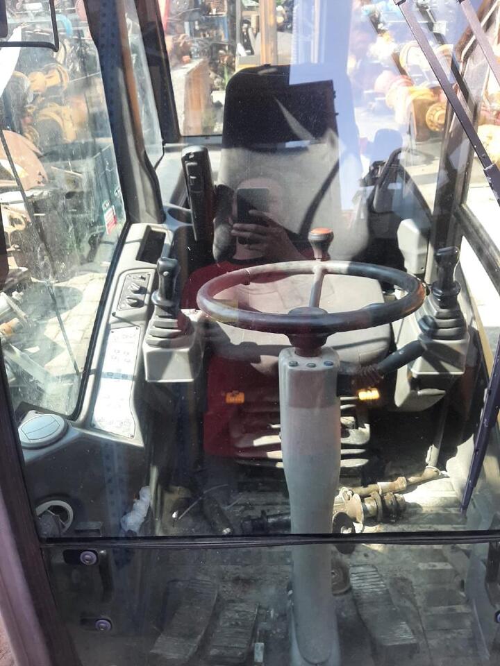 Mecalac 714 MW - Cabina para Maquinaria de construcción: foto 4 Mecalac 714 MW - Cabina para Maquinaria de construcción: foto 4