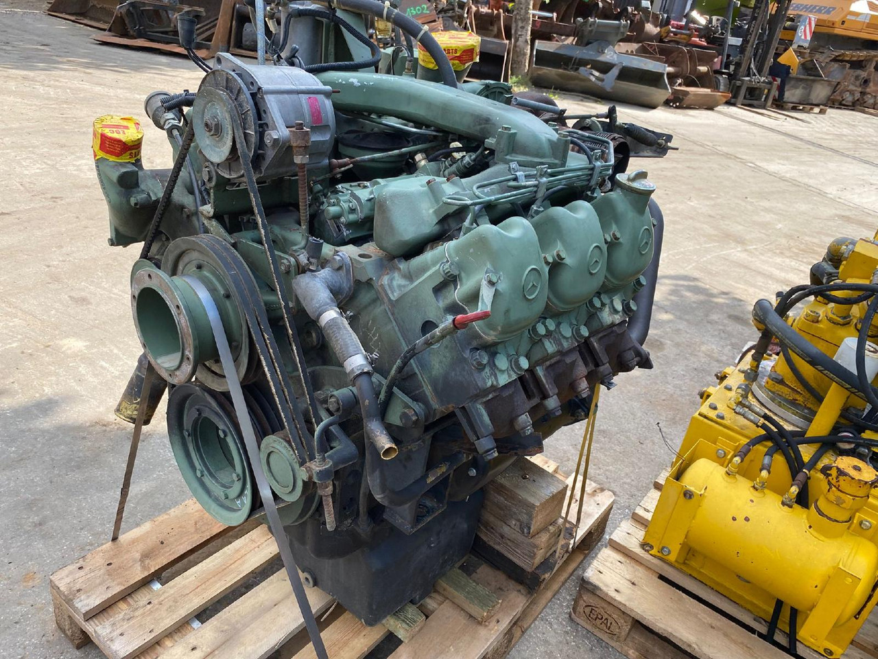 Mercedes Benz OM 421 aus PB 240 - Motor para Maquinaria de construcción: foto 1 Mercedes Benz OM 421 aus PB 240 - Motor para Maquinaria de construcción: foto 1