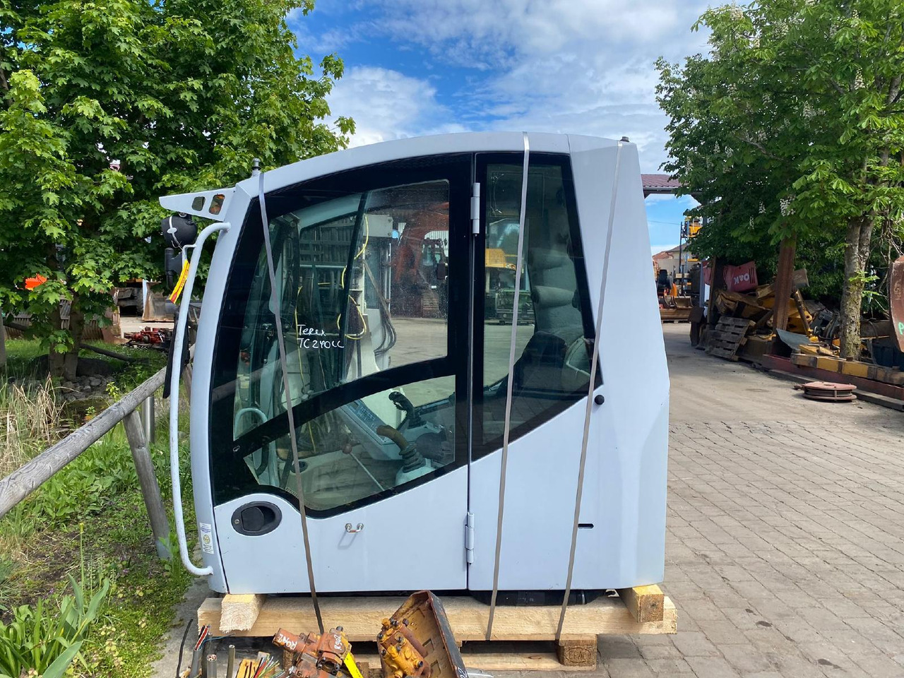 Terex TC 240 LC - Cabina para Maquinaria de construcción: foto 1 Terex TC 240 LC - Cabina para Maquinaria de construcción: foto 1