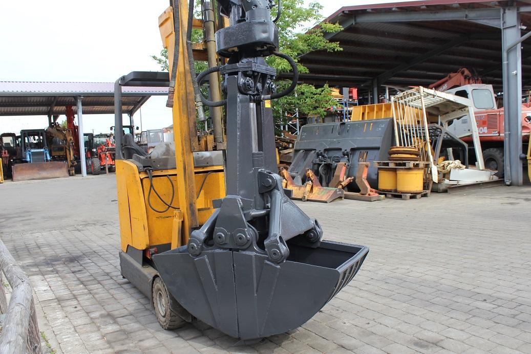 Zeppelin ZM 19 - Cuchara de mordazas para Maquinaria de construcción: foto 1 Zeppelin ZM 19 - Cuchara de mordazas para Maquinaria de construcción: foto 1