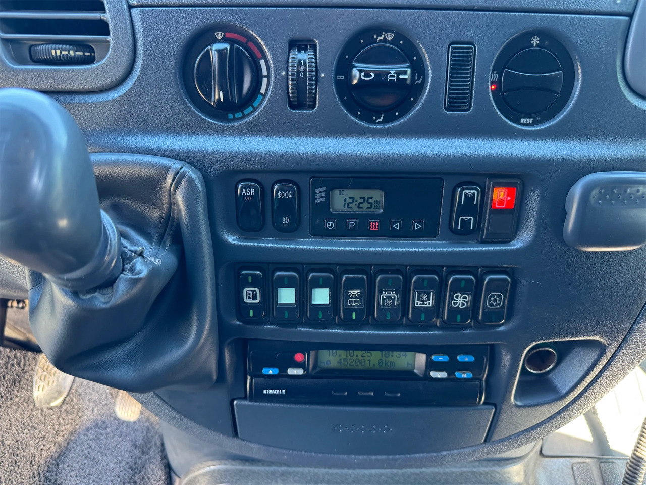 Autocar MERCEDES-BENZ SPRINTER: foto 13 Autocar MERCEDES-BENZ SPRINTER: foto 13