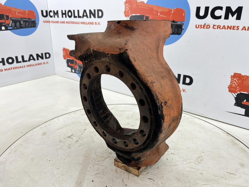 Faun RTF 50 Steering knuckle 16 holes axle 1 right - Mangueta: foto 1 Faun RTF 50 Steering knuckle 16 holes axle 1 right - Mangueta: foto 1