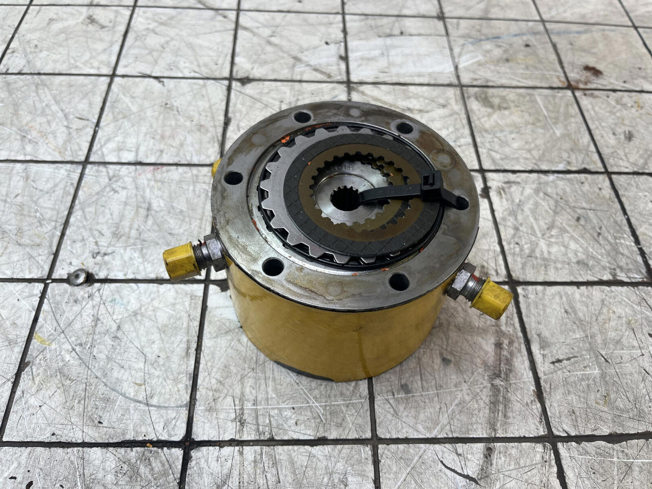 Grove GMK 6300 L multiple-disk brake - Reductor de giro para Grúa: foto 1 Grove GMK 6300 L multiple-disk brake - Reductor de giro para Grúa: foto 1