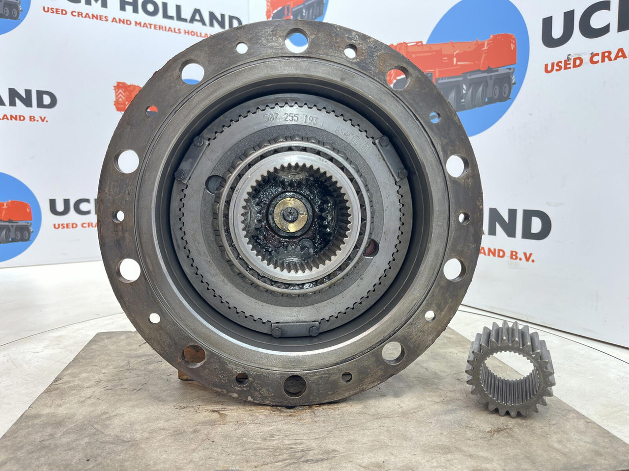 Kessler planetary gear 22-25-74-40-4pl-H172-46 - Mando final para Grúa: foto 5 Kessler planetary gear 22-25-74-40-4pl-H172-46 - Mando final para Grúa: foto 5