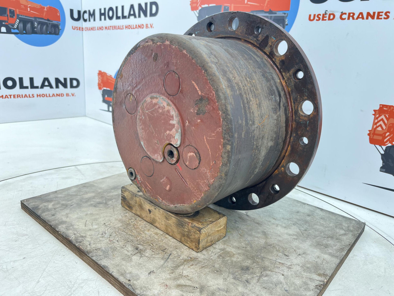 Kessler planetary gear 22-25-74-40-4pl-H177-46 - Mando final para Autogrúa: foto 2 Kessler planetary gear 22-25-74-40-4pl-H177-46 - Mando final para Autogrúa: foto 2