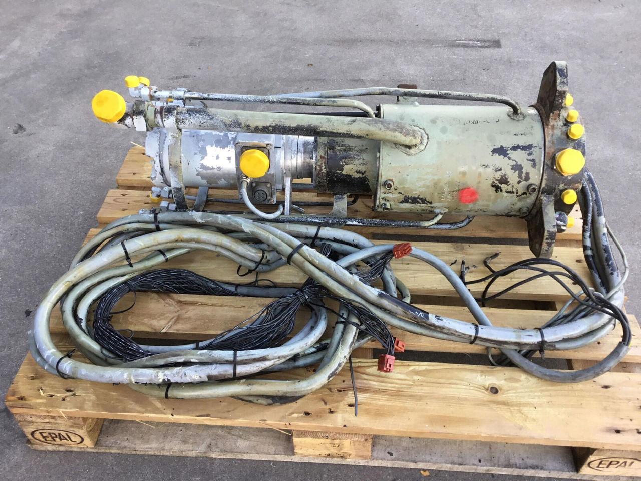 Liebherr LTM 1035-2 hydraulic and electric Swivel - Hidráulica para Autogrúa: foto 3 Liebherr LTM 1035-2 hydraulic and electric Swivel - Hidráulica para Autogrúa: foto 3