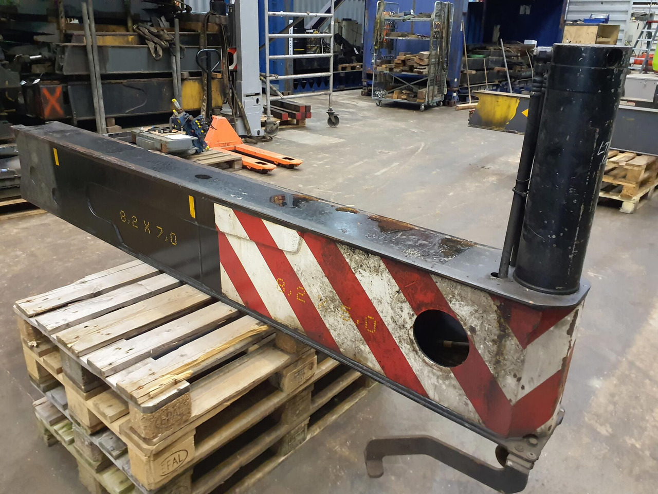 Liebherr LTM 1080-1 sliding beam complete front - Suspensión para Grúa: foto 1 Liebherr LTM 1080-1 sliding beam complete front - Suspensión para Grúa: foto 1