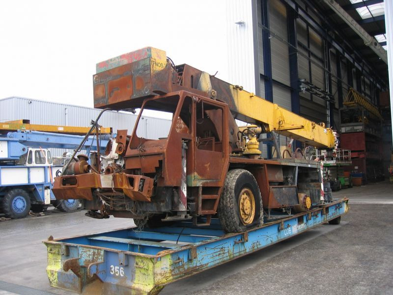 Terex 280 ATT for parts - Autogrúa: foto 1 Terex 280 ATT for parts - Autogrúa: foto 1