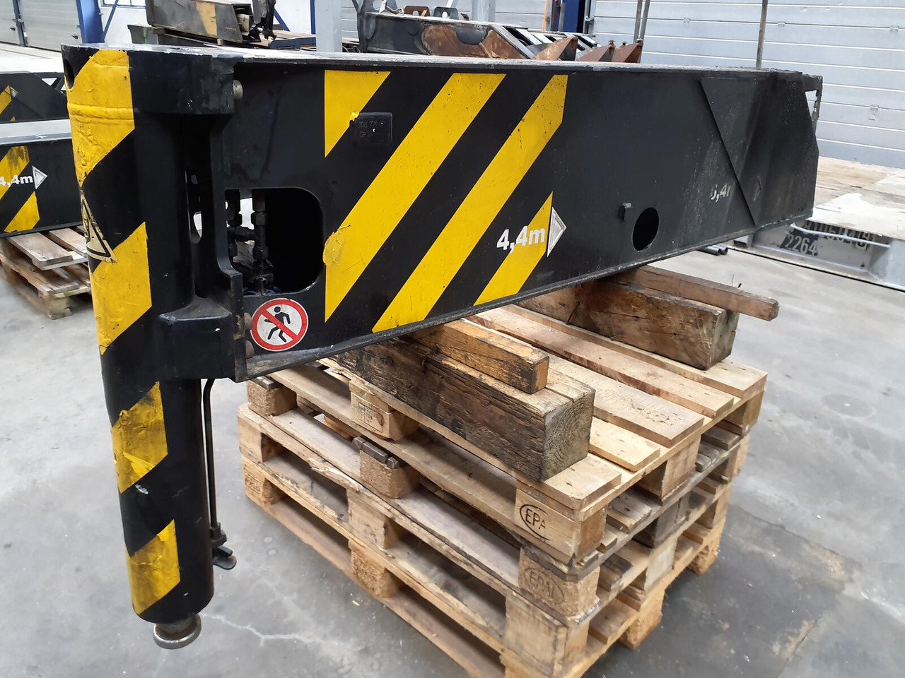 Terex AC 50 outrigger rear with outrigger cylinder - Suspensión para Autogrúa: foto 2 Terex AC 50 outrigger rear with outrigger cylinder - Suspensión para Autogrúa: foto 2