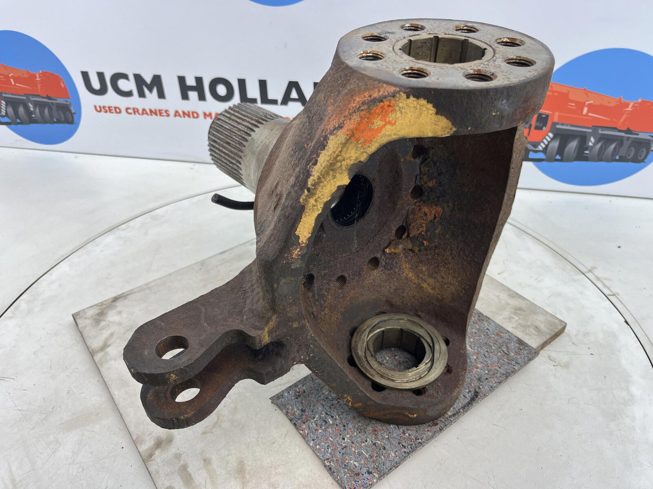 Terex HC 340 Steering knuckle 12 holes axle 3 - Mangueta para Grúa: foto 4 Terex HC 340 Steering knuckle 12 holes axle 3 - Mangueta para Grúa: foto 4