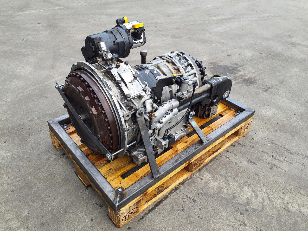 ZF LTM 1060 gearbox ZF 6HP-600 - Caja de cambios para Autogrúa: foto 1 ZF LTM 1060 gearbox ZF 6HP-600 - Caja de cambios para Autogrúa: foto 1