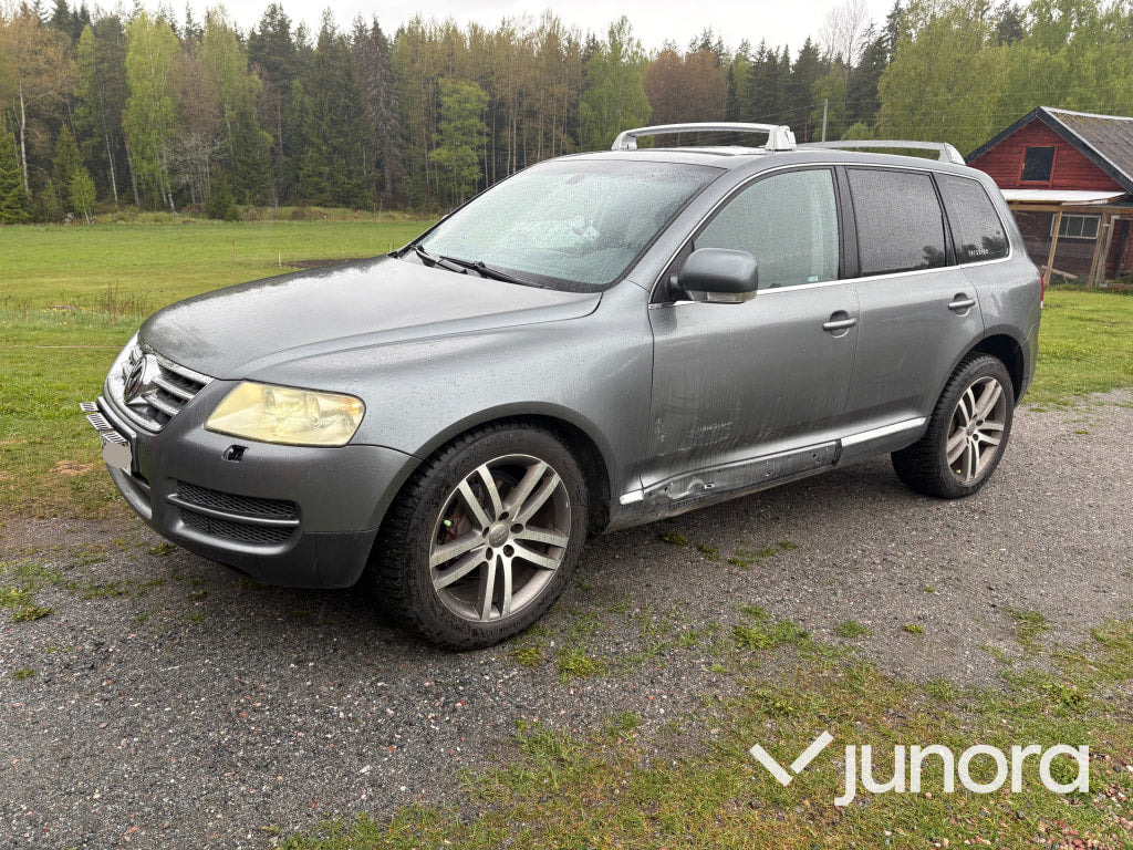 EPA / A-Traktor Volkswagen Touareg V8 - Coche: foto 2 EPA / A-Traktor Volkswagen Touareg V8 - Coche: foto 2