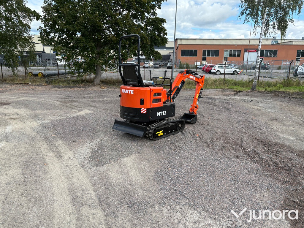 Grävmaskin NT12 - Miniexcavadora: foto 5 Grävmaskin NT12 - Miniexcavadora: foto 5