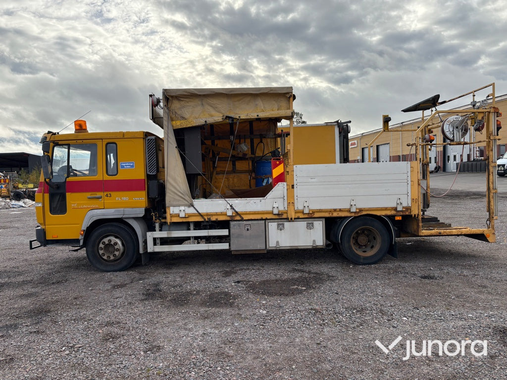 Lastbil - Volvo FL611 4X2 - Camión caja abierta: foto 4 Lastbil - Volvo FL611 4X2 - Camión caja abierta: foto 4
