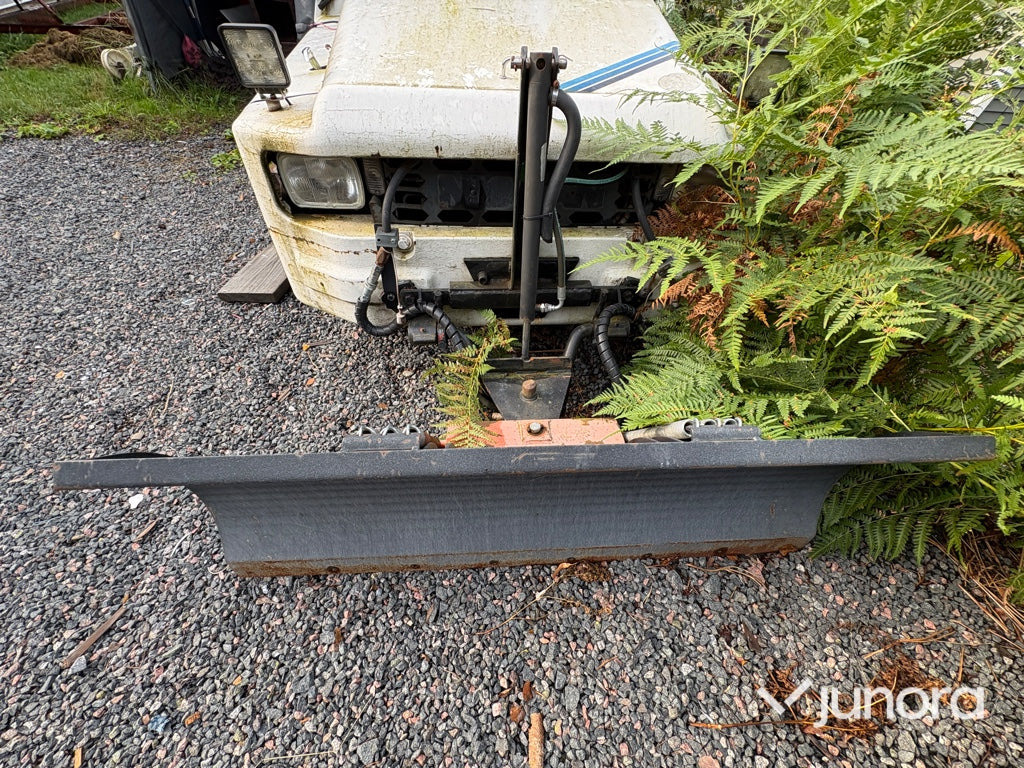 Plogbil - Bagagetruck - Tractor de equipaje: foto 4 Plogbil - Bagagetruck - Tractor de equipaje: foto 4