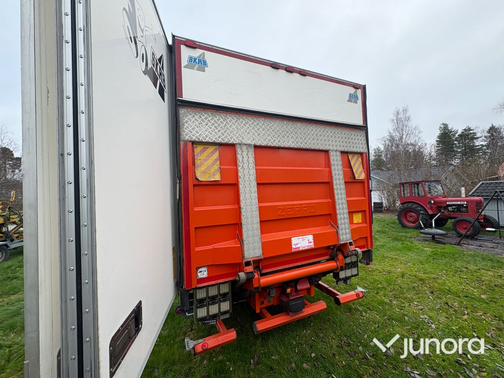 Camión caja cerrada Skåpbil - Scania R410LB: foto 9 Camión caja cerrada Skåpbil - Scania R410LB: foto 9