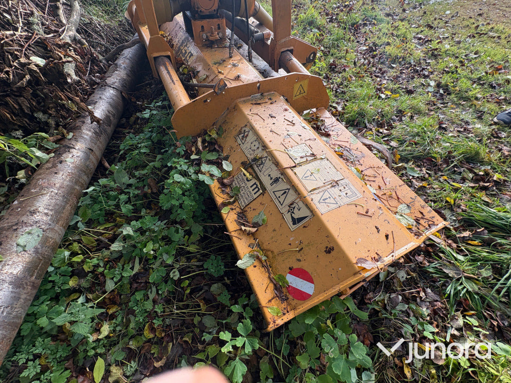 Slagslåtter - Trejon 300 - Desbrozadora de martillos: foto 4 Slagslåtter - Trejon 300 - Desbrozadora de martillos: foto 4