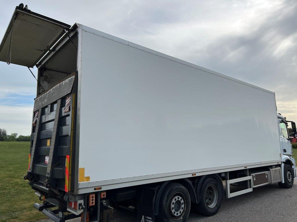 8,4 mtr glasfiber kasse - Xarios 500  - Caja cerrada: foto 1 8,4 mtr glasfiber kasse - Xarios 500  - Caja cerrada: foto 1