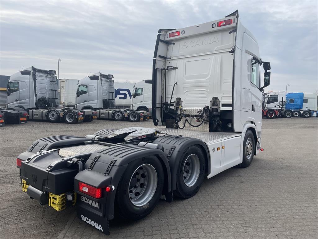 Scania S660 A 6x2 NB 2950 - Cabeza tractora: foto 2 Scania S660 A 6x2 NB 2950 - Cabeza tractora: foto 2