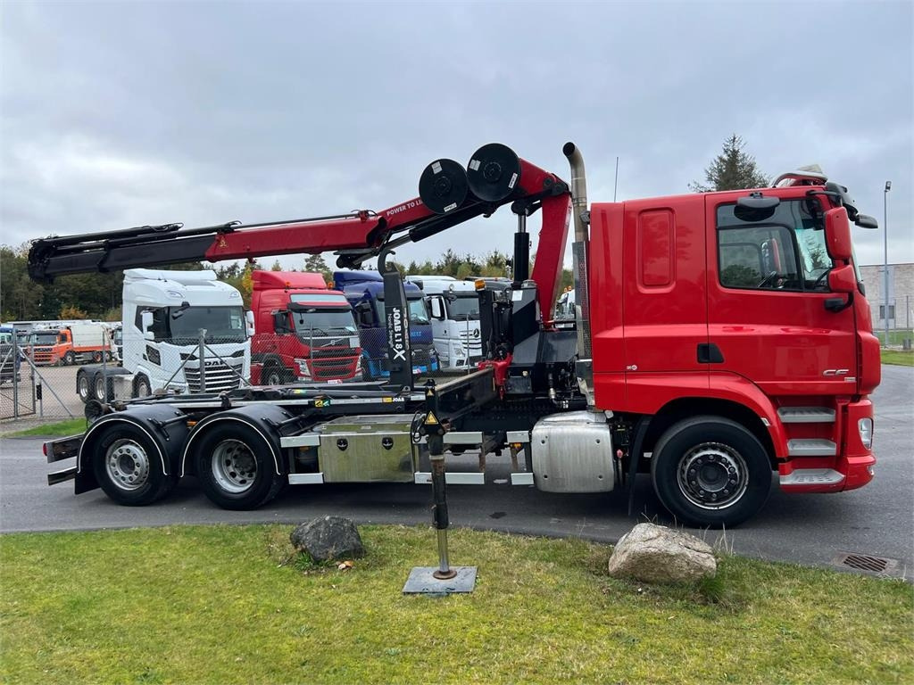DAF CF 430 6x2*4 FAN  - Camión portacontenedor de cadenas: foto 4 DAF CF 430 6x2*4 FAN  - Camión portacontenedor de cadenas: foto 4